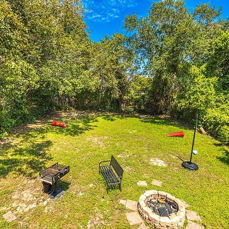 Gorgeous Centrally Located Ocean View 2 King, Huge Private Yard & Deck, Firepit, Bbq, & Game Tables Миртл-Бич Экстерьер фото