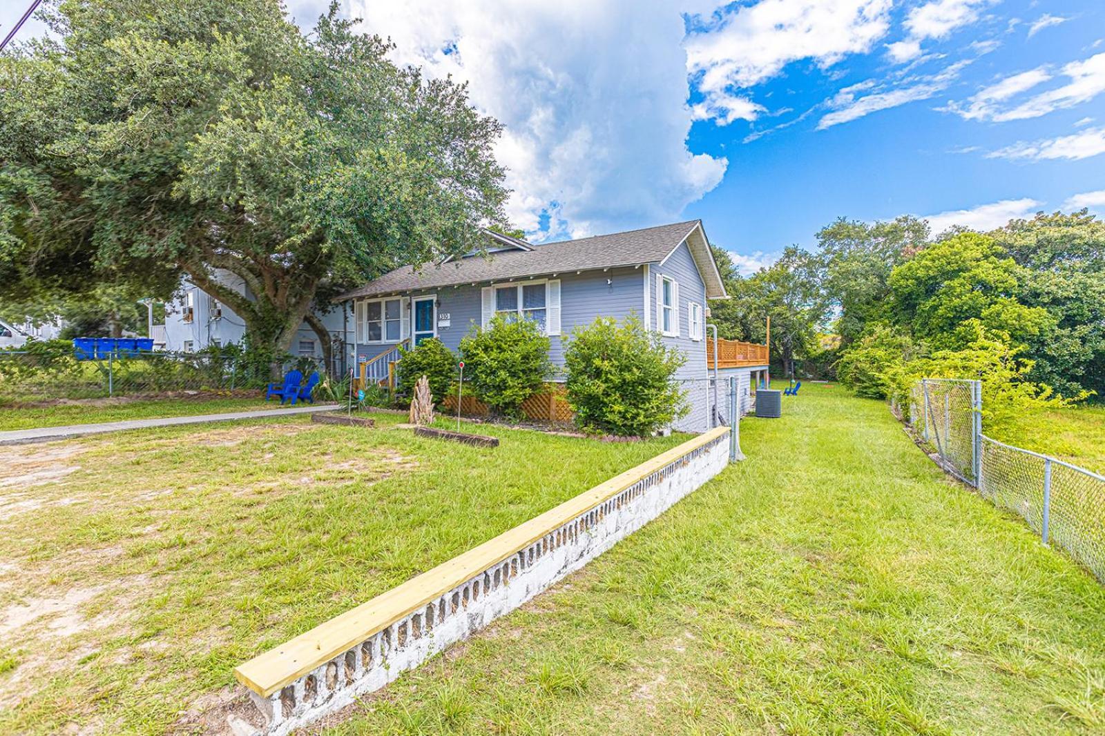 Gorgeous Centrally Located Ocean View 2 King, Huge Private Yard & Deck, Firepit, Bbq, & Game Tables Миртл-Бич Экстерьер фото